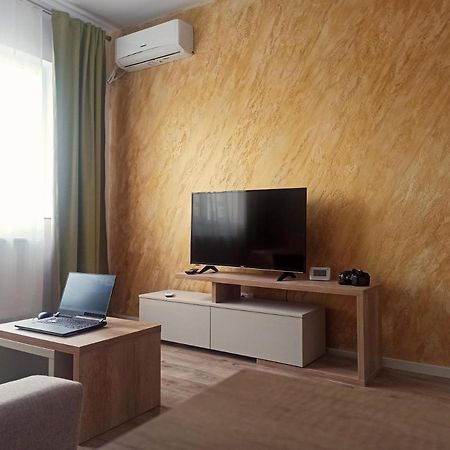 Stylish, Modern 2 Rooms Flat With City View, Near Presidential Palace Bucharest Exterior photo
