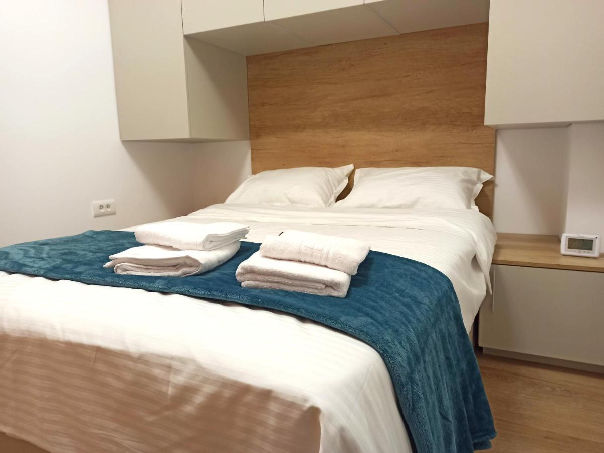 Stylish, Modern 2 Rooms Flat With City View, Near Presidential Palace Bucharest Exterior photo